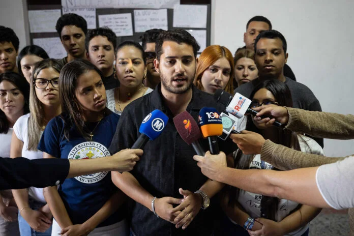 Octavio González, candidato a la presidencia de la FCU-UCV. Foto: Agencia EFE